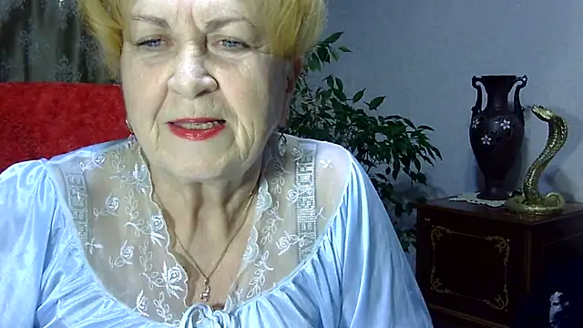 Emma52610 online show from January 2025 05:51:01 PM