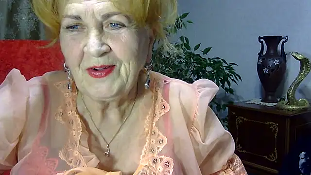 Emma52610 online show from January 2025 05:44:02 PM