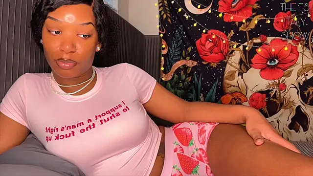 ItalyNayoir online show from January 2025 08:43:01 PM