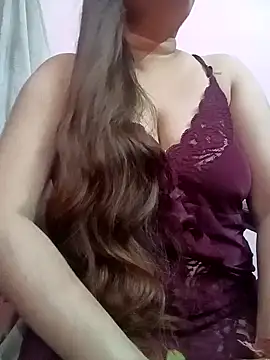 Snapshot of naughtymadam chatting on December 2024 04:13:01 AM naughtymadam online show from December 2024 04:13:01 AM