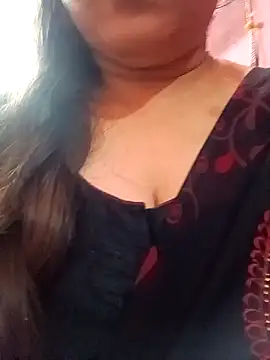 Snapshot of naughtymadam chatting on December 2024 04:20:02 AM naughtymadam online show from December 2024 04:20:02 AM