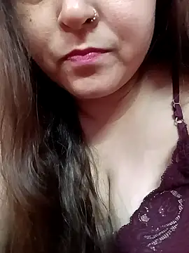 Snapshot of naughtymadam chatting on January 2025 04:33:02 AM naughtymadam online show from January 2025 04:33:02 AM