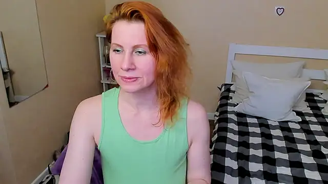 FoxySophia online show from November 2025 07:36:02 AM