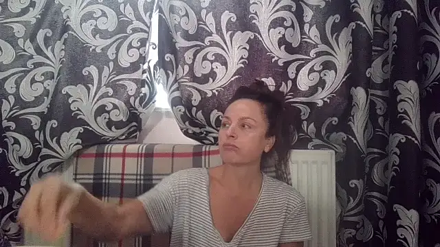 LindaStarS online show from November 2025 10:05:01 AM