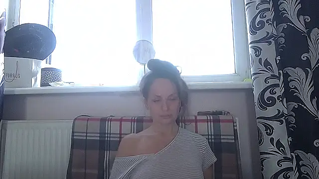 LindaStarS online show from May 2026 05:37:02 AM