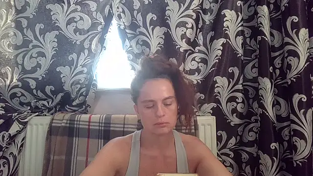 LindaStarS online show from June 2026 04:34:02 PM