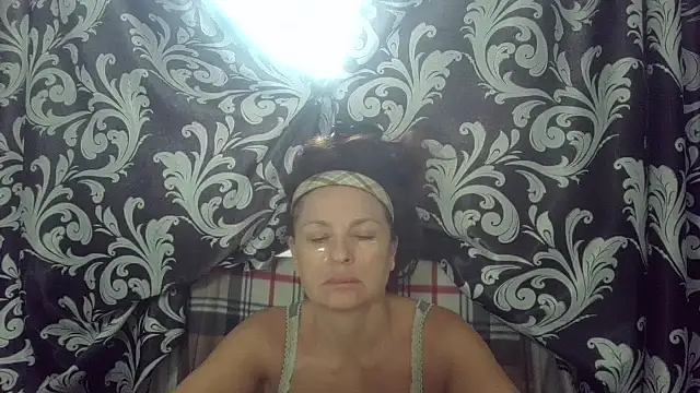 LindaStarS online show from July 2026 04:39:01 AM