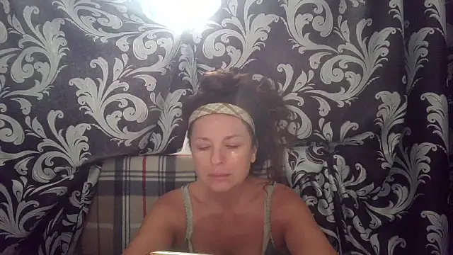 LindaStarS online show from July 2026 04:27:02 AM