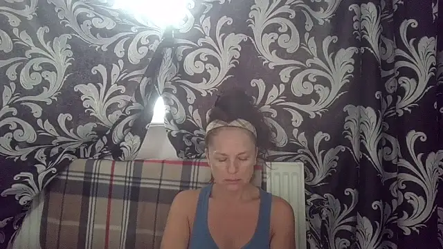 LindaStarS online show from July 2026 07:17:02 AM