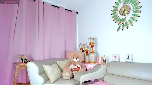 latinwondercockts online show from October 2025 12:25:02 PM