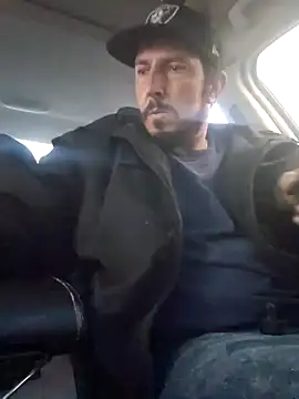 UncutHammer69 online show from December 2024 04:16:02 PM