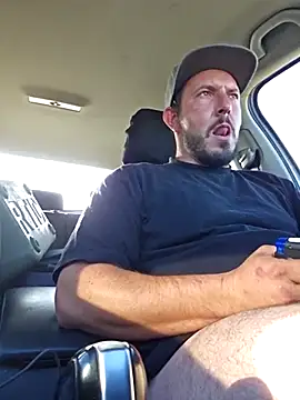 UncutHammer69 online show from September 2025 03:22:01 PM