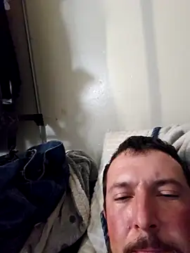 UncutHammer69 online show from December 2025 04:00:01 PM