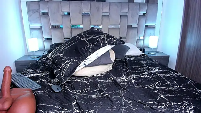 Cammiila online show from February 2025 08:16:02 PM