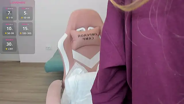 Snapshot of Jessy_Ginger chatting on January 2025 06:48:01 PM Jessy Ginger online show from January 2025 06:48:01 PM