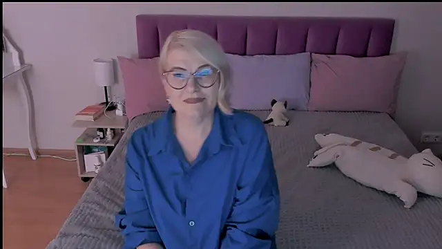 sabrinamacmarren online show from March 2025 09:43:02 PM