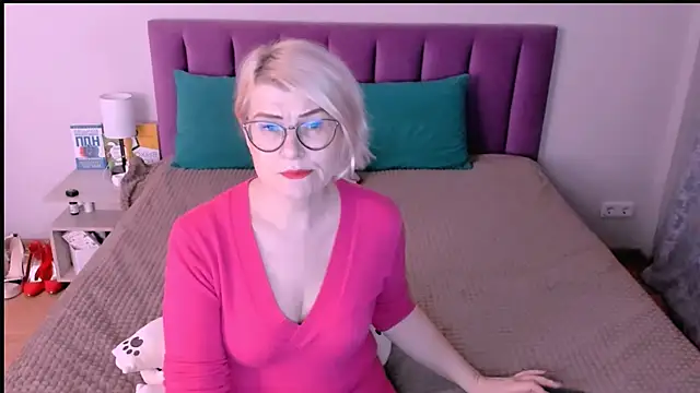 sabrinamacmarren online show from November 2025 03:22:02 PM