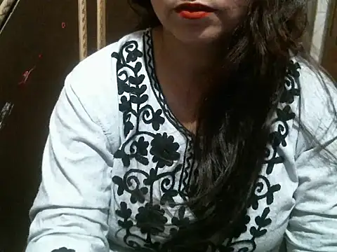 UrsMansi online show from May 2026 10:52:02 PM