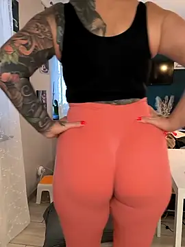 Snapshot of missjenn_x chatting on September 2025 07:30:01 AM missjenn x online show from September 2025 07:30:01 AM