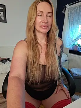 missjenn x online show from May 2026 04:18:01 AM