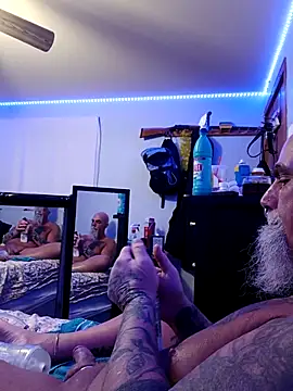 Snapshot of EdgarAlenPole chatting on February 2026 07:48:02 AM EdgarAlenPole online show from February 2026 07:48:02 AM