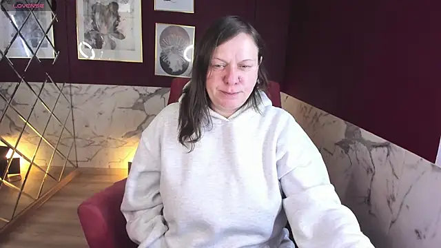 KellyPerfection online show from April 2026 05:49:01 AM