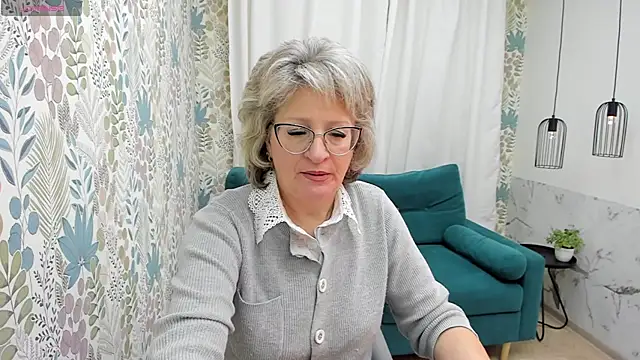 EvelynJoyful online show from February 2025 05:18:02 AM