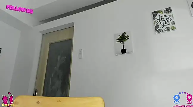 hottycrishina online show from January 2025 09:19:02 AM