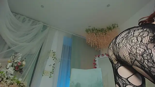 Snapshot of LilianKroft chatting on February 2025 12:00:02 PM LilianKroft online show from February 2025 12:00:02 PM