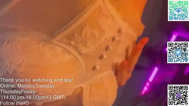 Snapshot of LilianKroft chatting on February 2025 11:10:02 AM LilianKroft online show from February 2025 11:10:02 AM