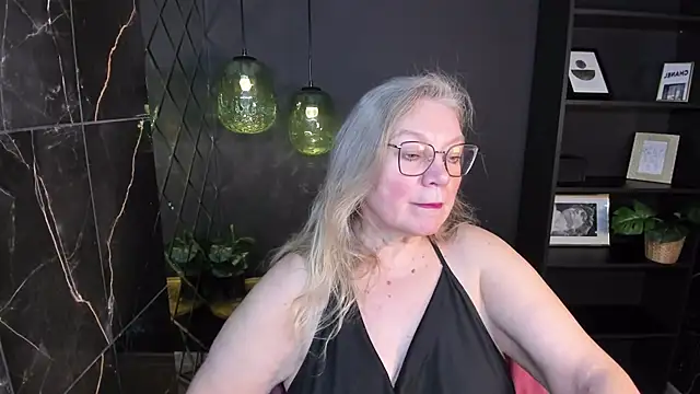 NataliMellow online show from December 2025 01:18:02 PM