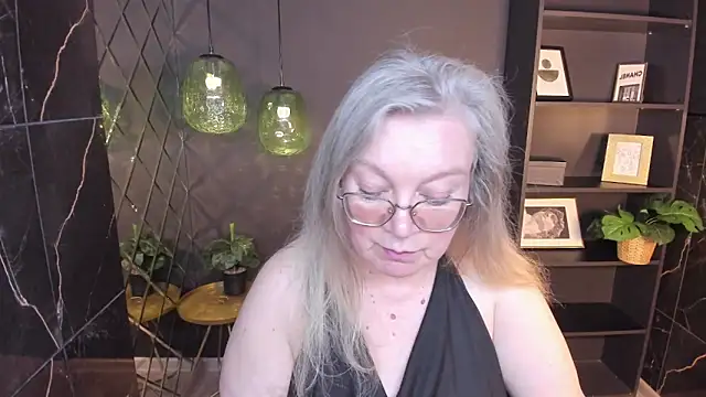 NataliMellow online show from May 2026 02:45:01 PM