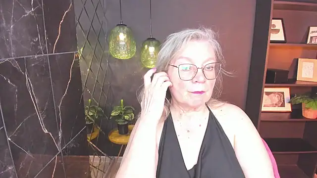NataliMellow online show from May 2026 01:06:01 PM