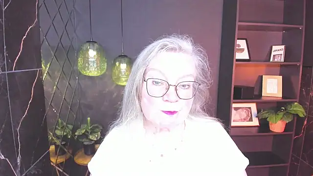 NataliMellow online show from May 2026 01:07:02 PM