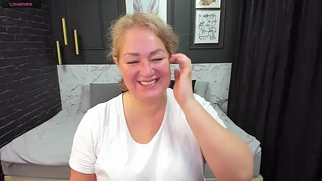 JenniferLight online show from January 2025 08:25:01 PM