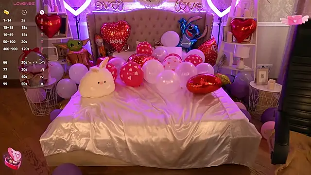 Snapshot of FoxyShy chatting on February 2025 10:00:02 AM FoxyShy online show from February 2025 10:00:02 AM