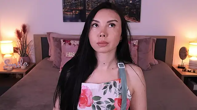 Leila  Sweet online show from July 2026 07:01:01 AM
