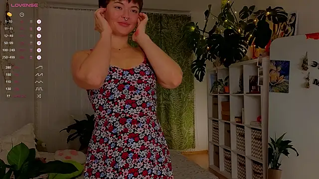 Snapshot of lana_sky chatting on November 2025 04:41:01 PM lana sky online show from November 2025 04:41:01 PM