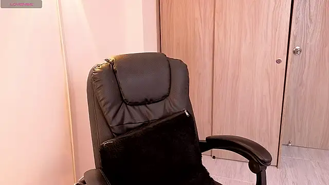 CRAZYBOYLOVE online show from February 2026 02:03:02 PM