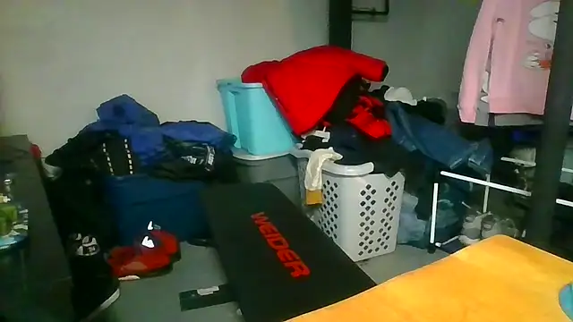 Snapshot of BigWayneBabyXXX chatting on December 2025 03:11:01 AM BigWayneBabyXXX online show from December 2025 03:11:01 AM