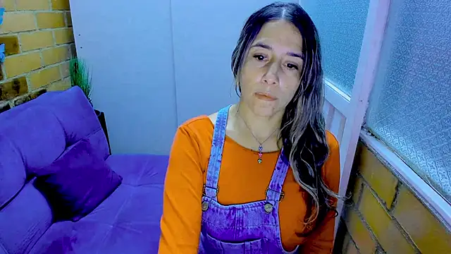 Snapshot of Penelope47 chatting on March 2025 07:01:02 PM Penelope47 online show from March 2025 07:01:02 PM