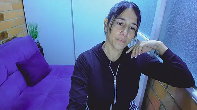 Snapshot of Penelope47 chatting on March 2025 10:20:01 PM Penelope47 online show from March 2025 10:20:01 PM