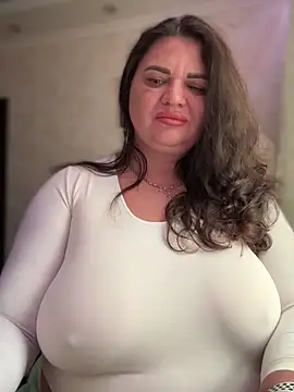 littleRikka online show from November 2025 10:48:01 AM