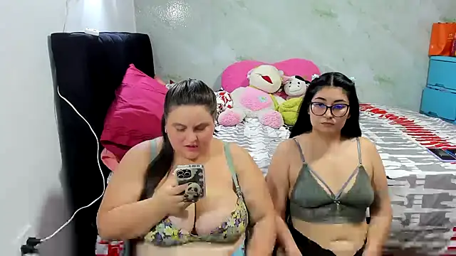 Snapshot of samybenson chatting on December 2025 03:43:01 PM samybenson online show from December 2025 03:43:01 PM