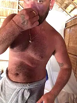 Snapshot of fuckerplayer1 chatting on February 2025 07:01:02 AM fuckerplayer1 online show from February 2025 07:01:02 AM