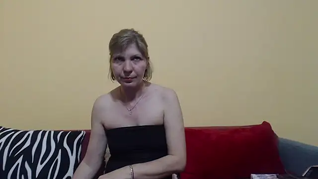 christine33 online show from April 2026 02:54:01 PM
