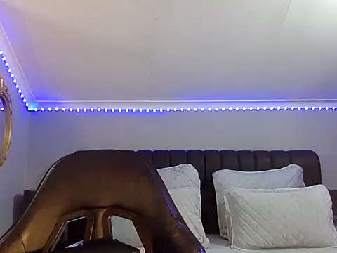 BOOTYBANGER24xx online show from October 2025 02:47:02 AM