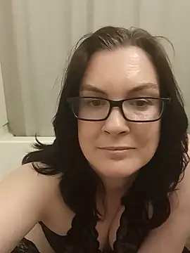 DesreRose online show from June 2026 12:35:02 AM