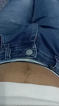 Snapshot of Babyucum4me chatting on December 2024 11:25:02 AM Babyucum4me online show from December 2024 11:25:02 AM