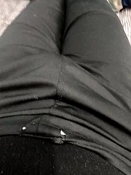 Snapshot of Babyucum4me chatting on December 2024 10:44:02 AM Babyucum4me online show from December 2024 10:44:02 AM